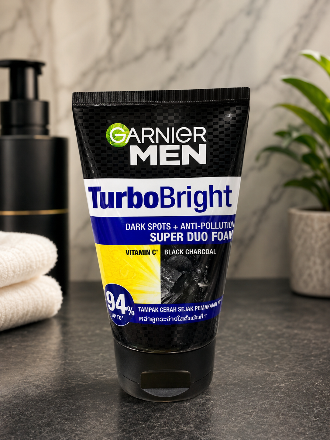 Garnier Men TurboBright Face Wash